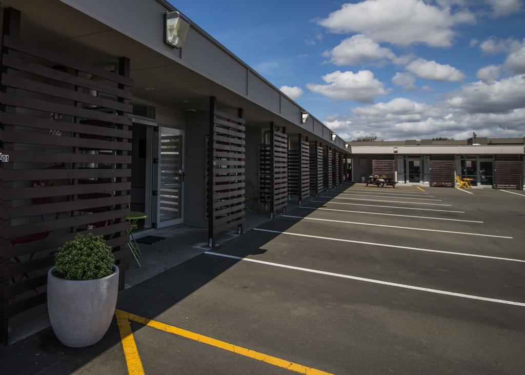 Aspree Motor Inn Palmerston North Exterior photo