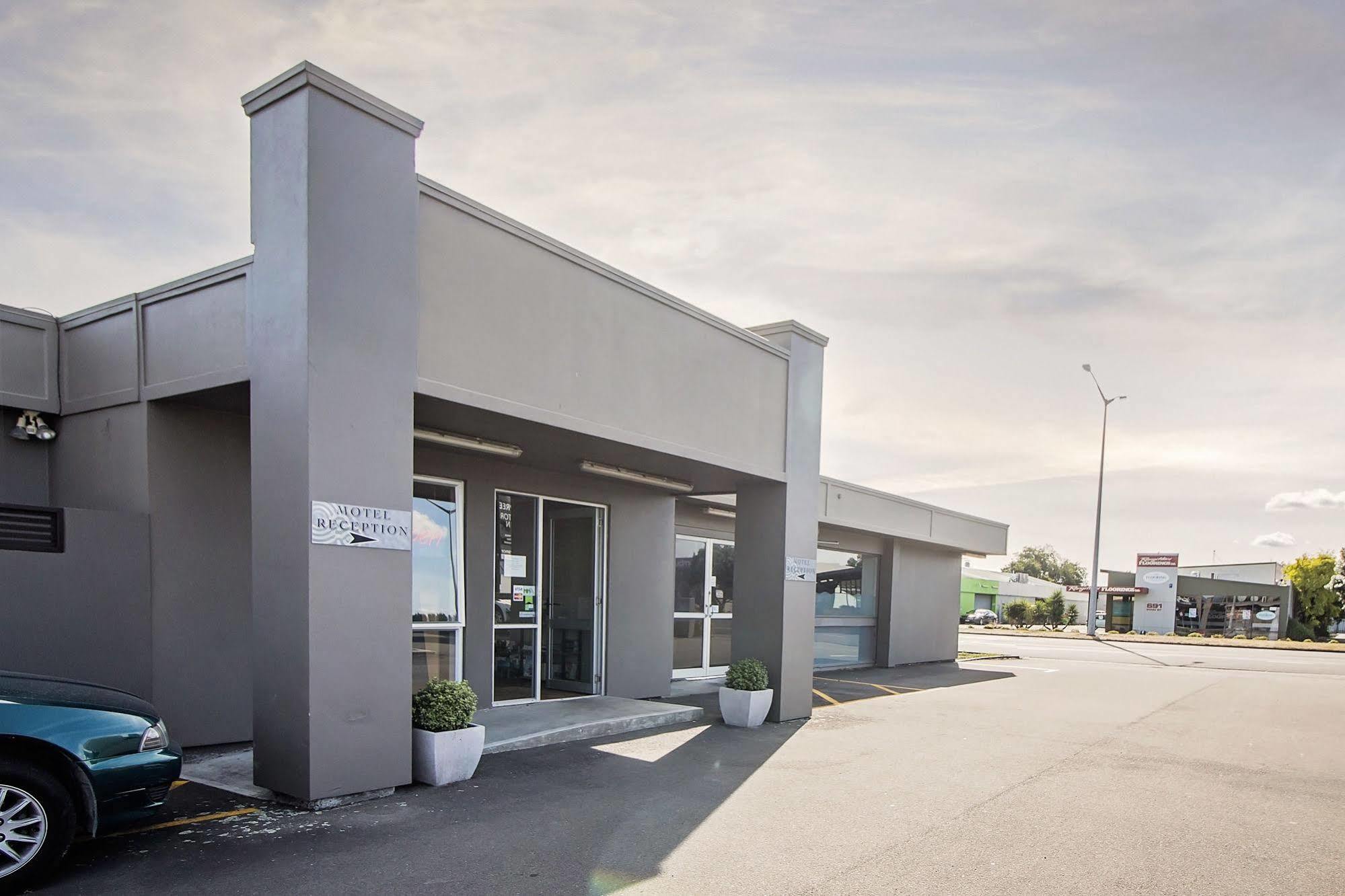 Aspree Motor Inn Palmerston North Exterior photo